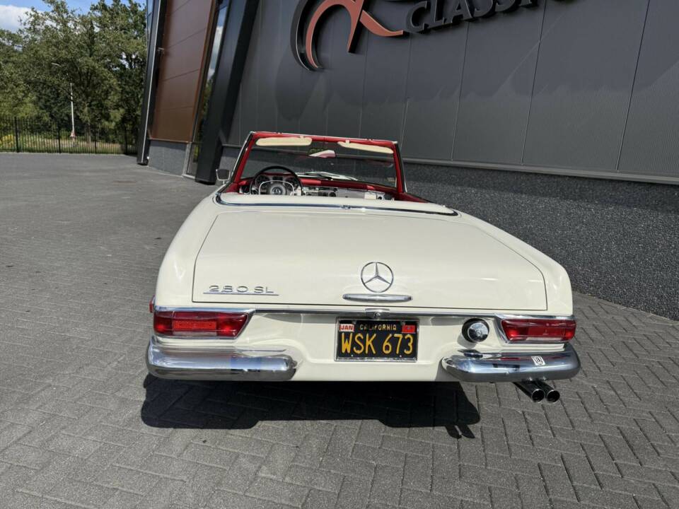 Immagine 13/50 di Mercedes-Benz 280 SL (1968)