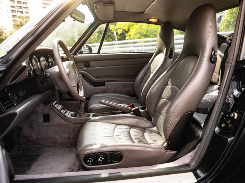 Bild 14/22 von Porsche 911 Carrera 4S (1996)