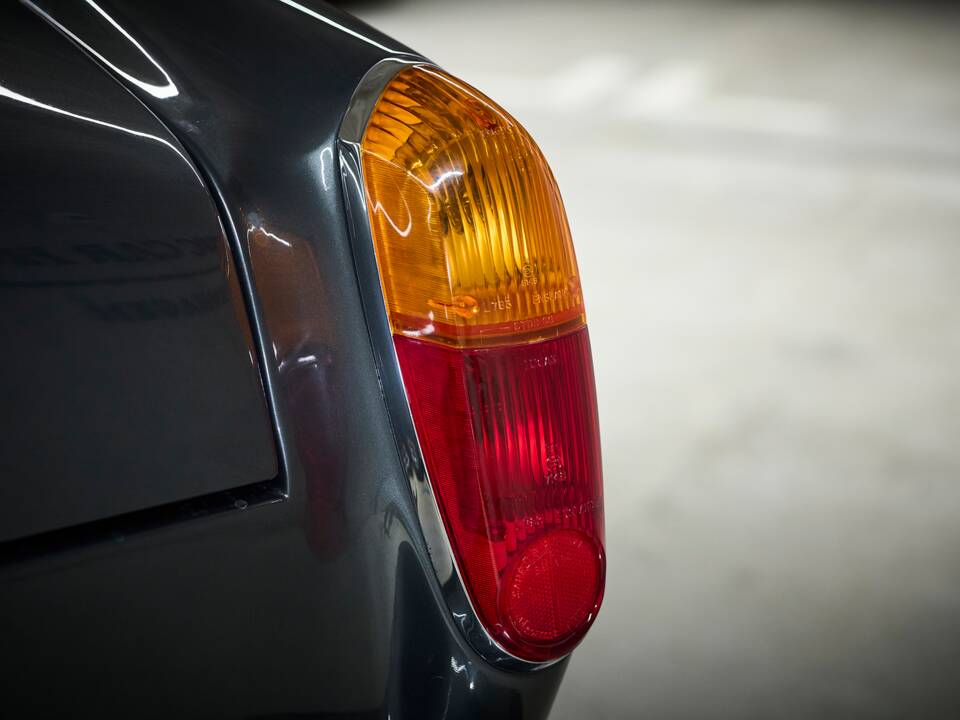 Imagen 40/100 de Rolls-Royce Corniche IV (1995)