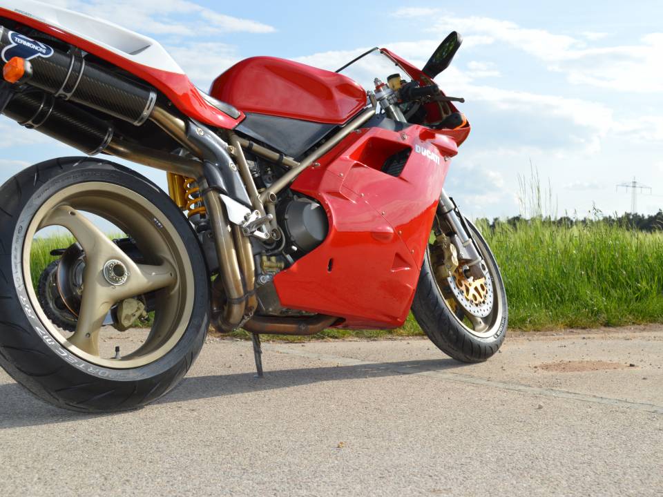 Image 4/13 of Ducati DUMMY (1997)