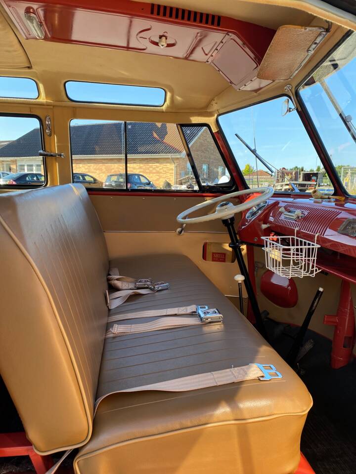 Immagine 30/61 di Volkswagen T1 Samba 1.2 (1958)