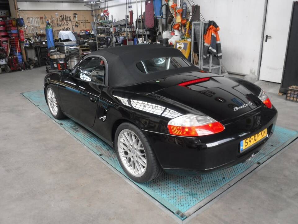 Immagine 7/50 di Porsche Boxster (2000)