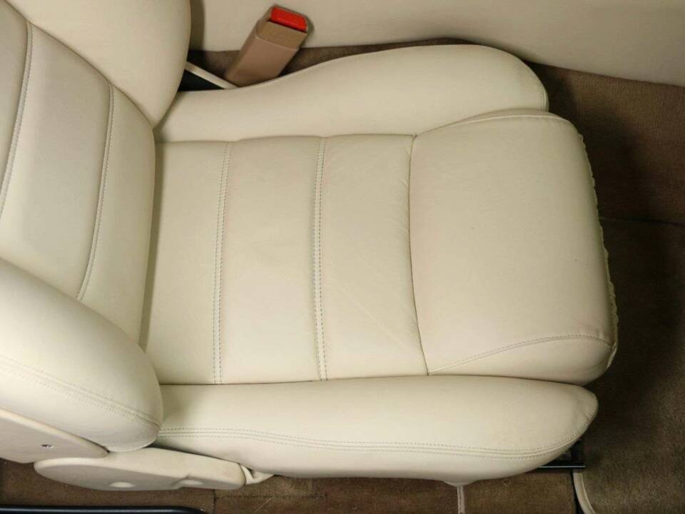 Image 25/49 de Jaguar XJS 4.0 (1995)