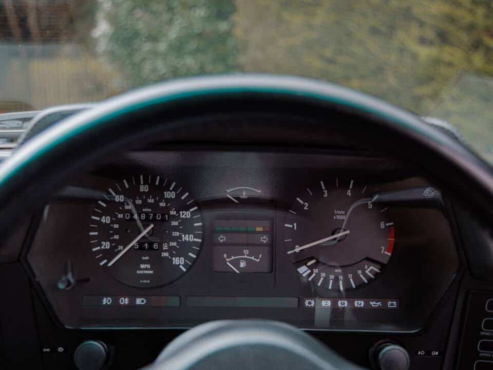 Afbeelding 26/27 van BMW 635 CSi (1989)