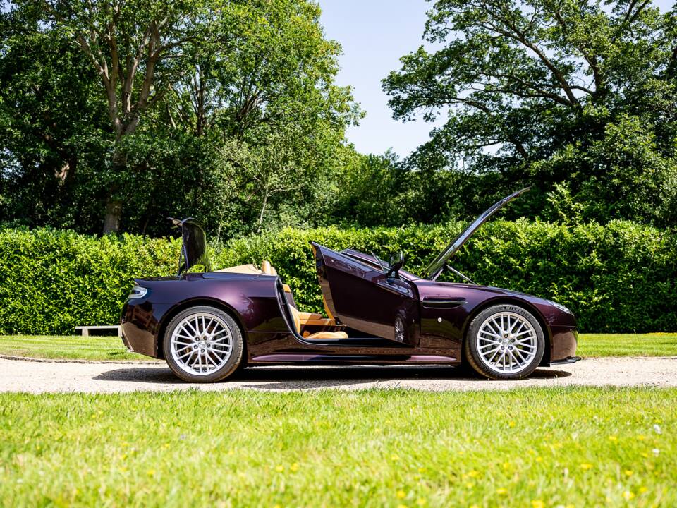 Image 21/45 de Aston Martin V8 Vantage (2008)