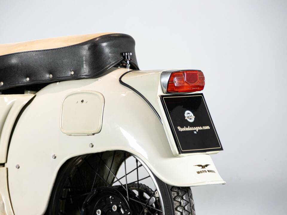 Imagen 18/50 de Moto Guzzi DUMMY (1962)