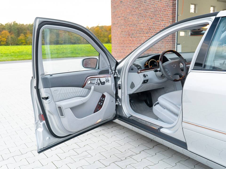 Afbeelding 16/45 van Mercedes-Benz S 55 AMG (2000)