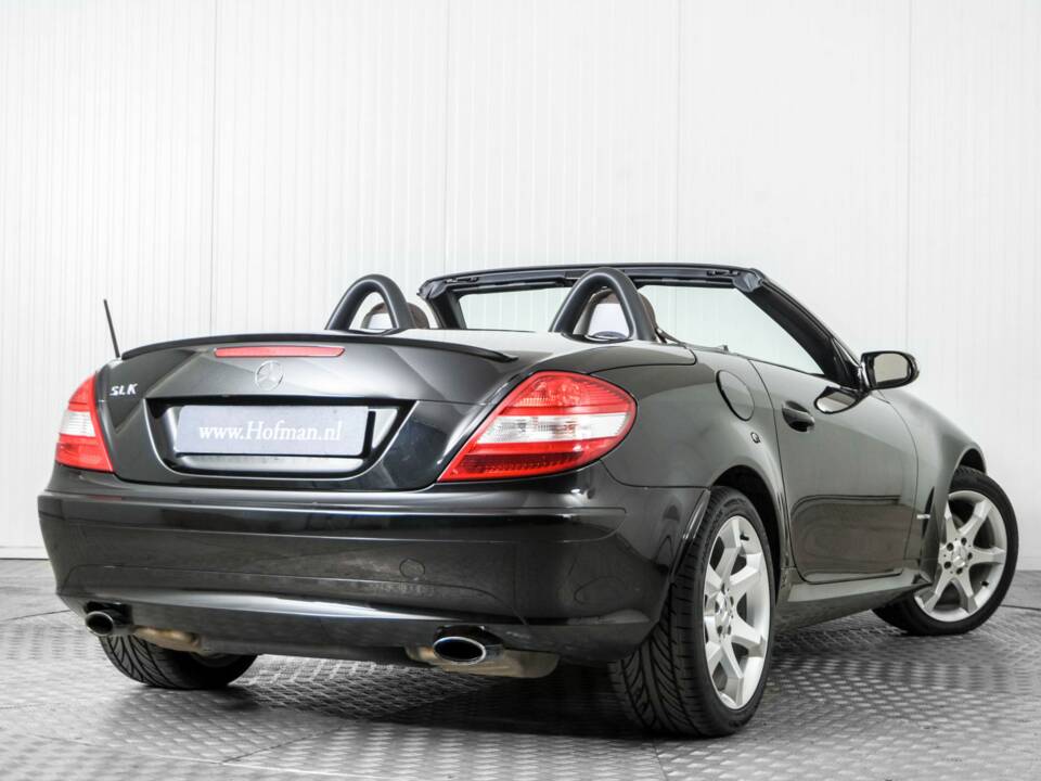Immagine 43/50 di Mercedes-Benz SLK 200 Kompressor (2004)