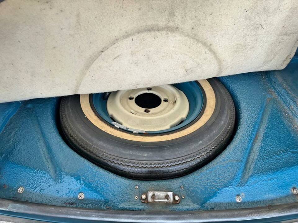 Bild 36/50 von SIMCA Aronde 1300 (1957)