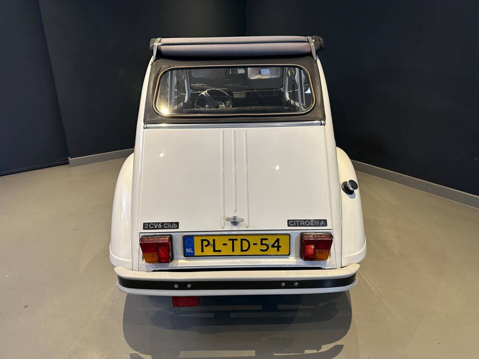 Image 6/30 of Citroën 2 CV 6 Club (1990)