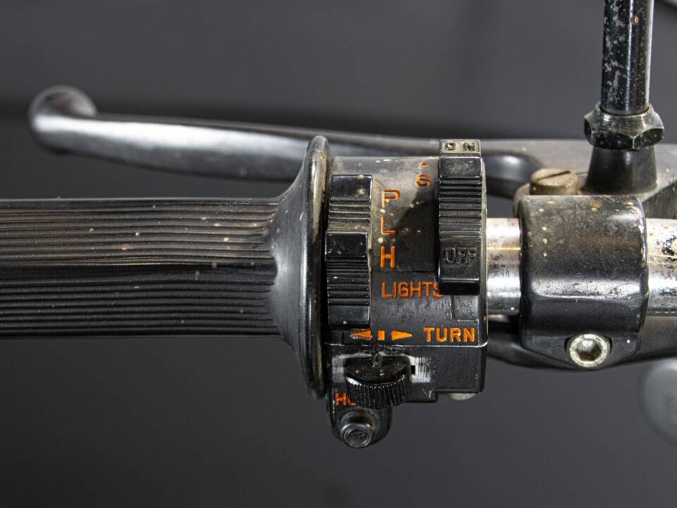 Image 14/50 of Cagiva SST 125 (1982)