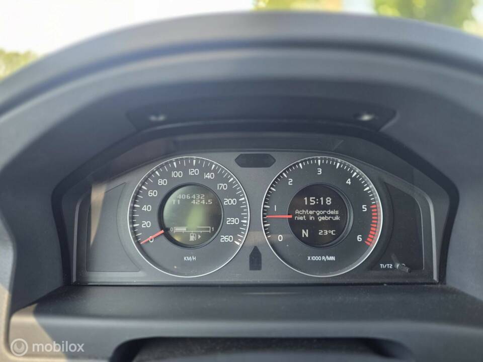 Image 21/34 of Volvo XC70 D5 (2008)