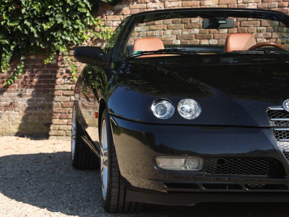 Afbeelding 44/50 van Alfa Romeo Spider 3.2 V6 24V (2003)