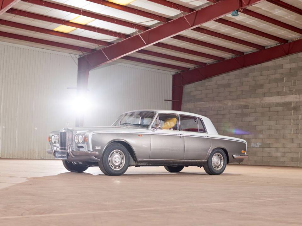 Imagen 2/74 de Rolls-Royce Silver Shadow I (1971)