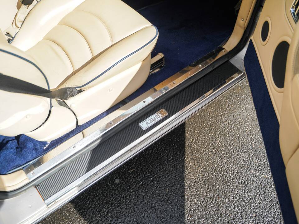 Bild 40/50 von Bentley Azure (2001)
