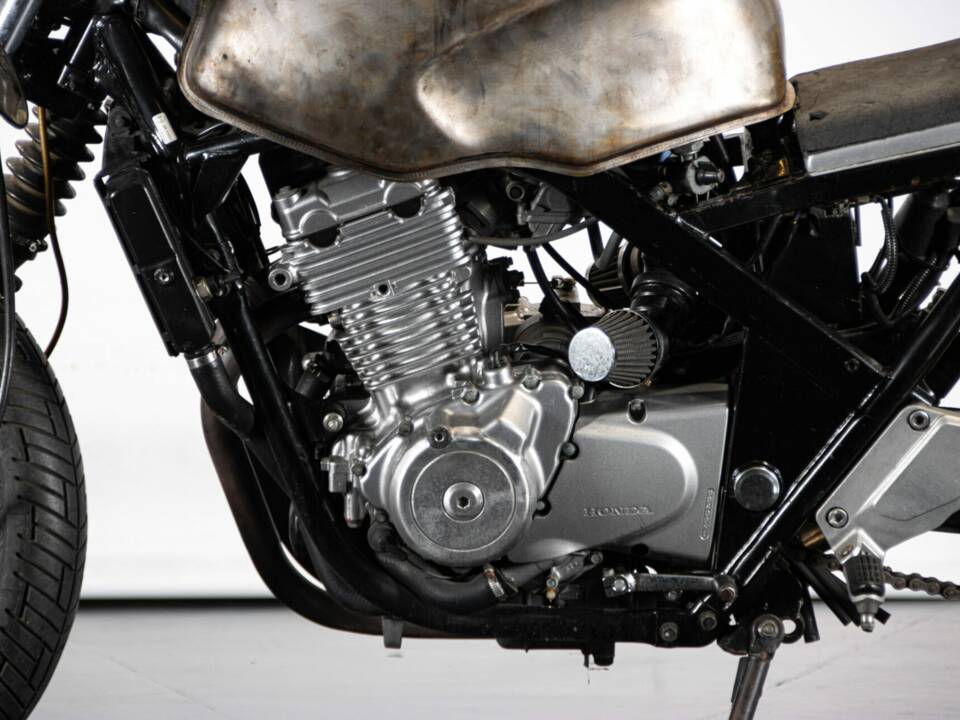 Image 18/48 of Honda CB 500E (1999)