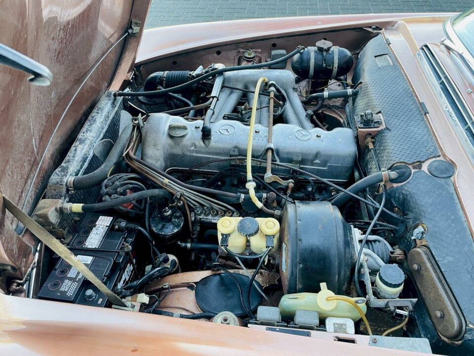 Bild 26/36 von Mercedes-Benz 280 SL (1970)