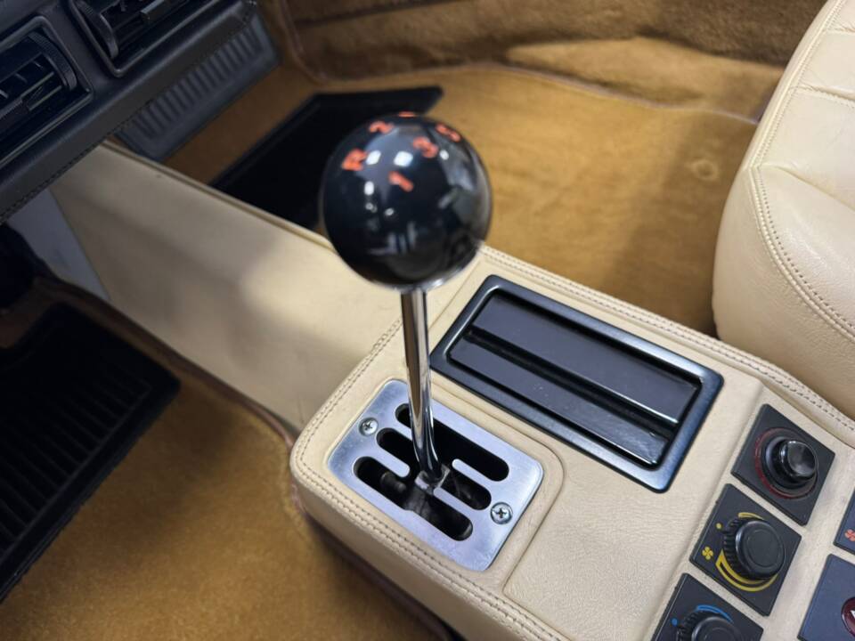 Image 39/59 of Ferrari 328 GTS (1988)