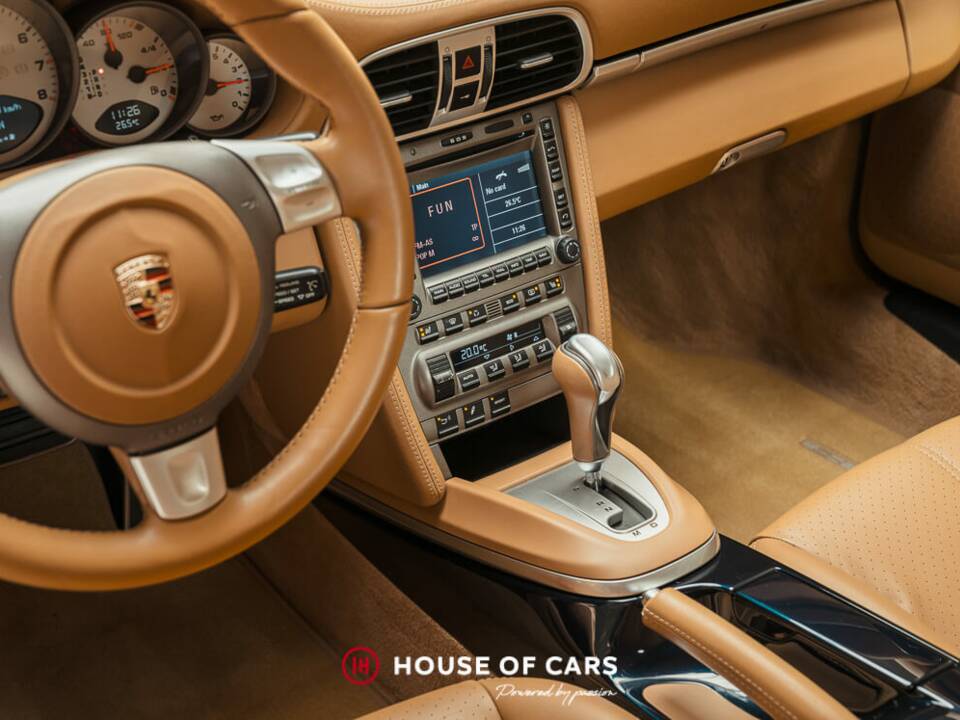 Immagine 19/23 di Porsche 911 Turbo (2006)