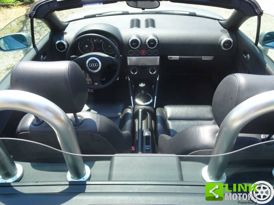 Bild 2/40 von Audi TT 1.8 T (2000)