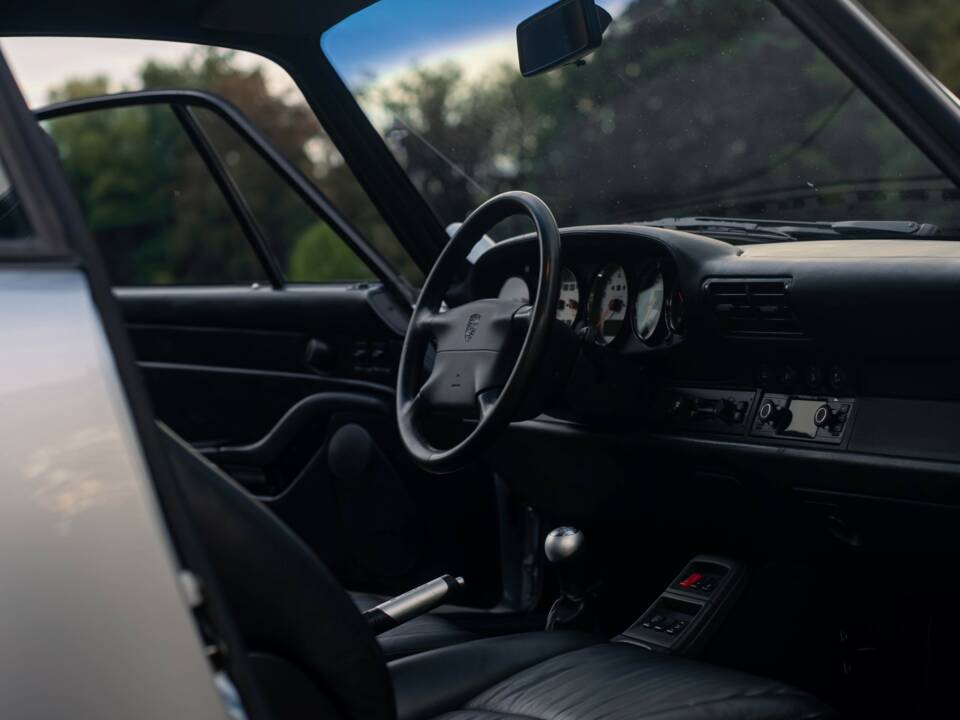 Afbeelding 8/19 van Porsche 911 Carrera 4S (1998)