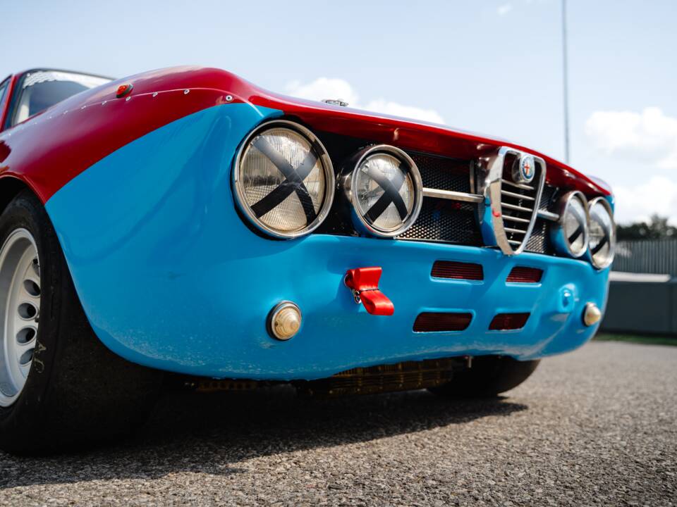 Imagen 14/81 de Alfa Romeo 1750 GT Veloce (1968)