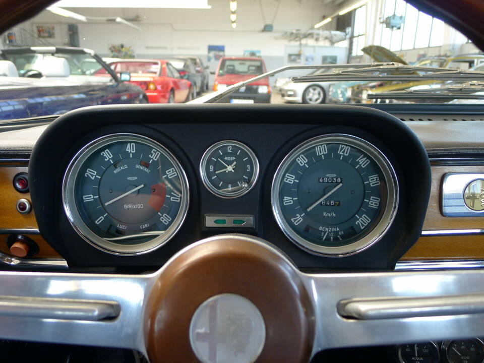 Bild 7/40 von Alfa Romeo Giulia 1.3 Super (1972)