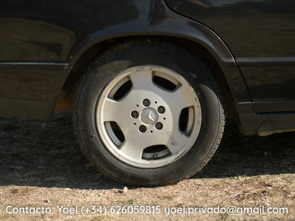 Image 11/41 of Mercedes-Benz 190 E 2.6 (1987)