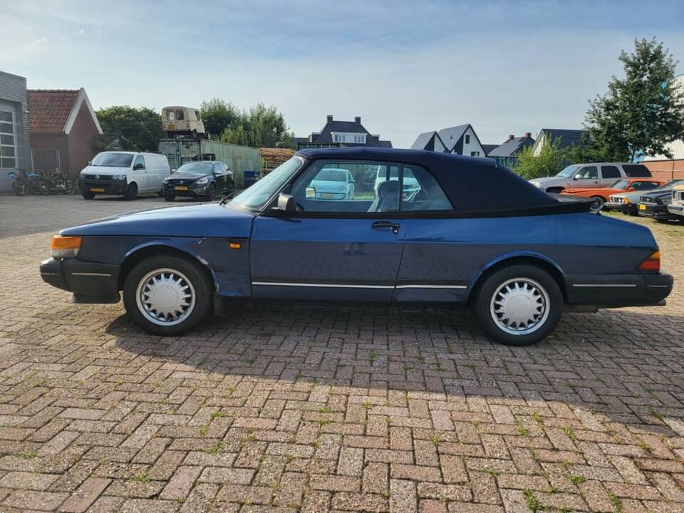 Image 8/8 de Saab 900 2.0i 16V (1992)