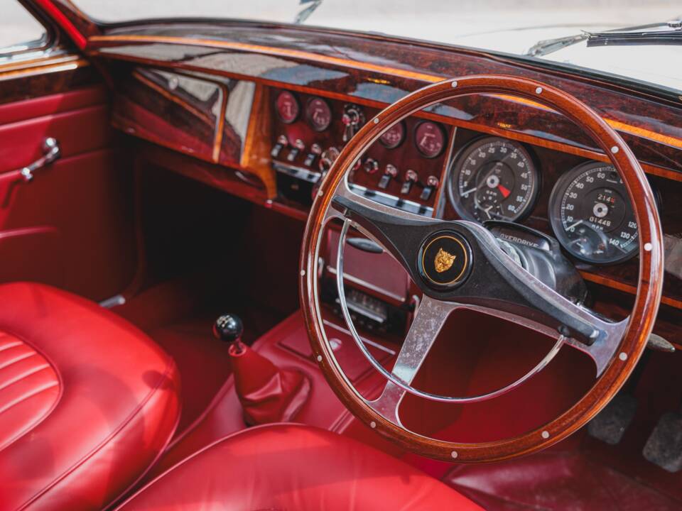 Immagine 45/50 di Jaguar Mk II 3.8 (1960)