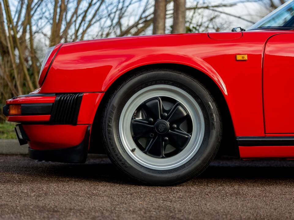 Bild 26/50 von Porsche 911 Carrera 3.2 (1989)