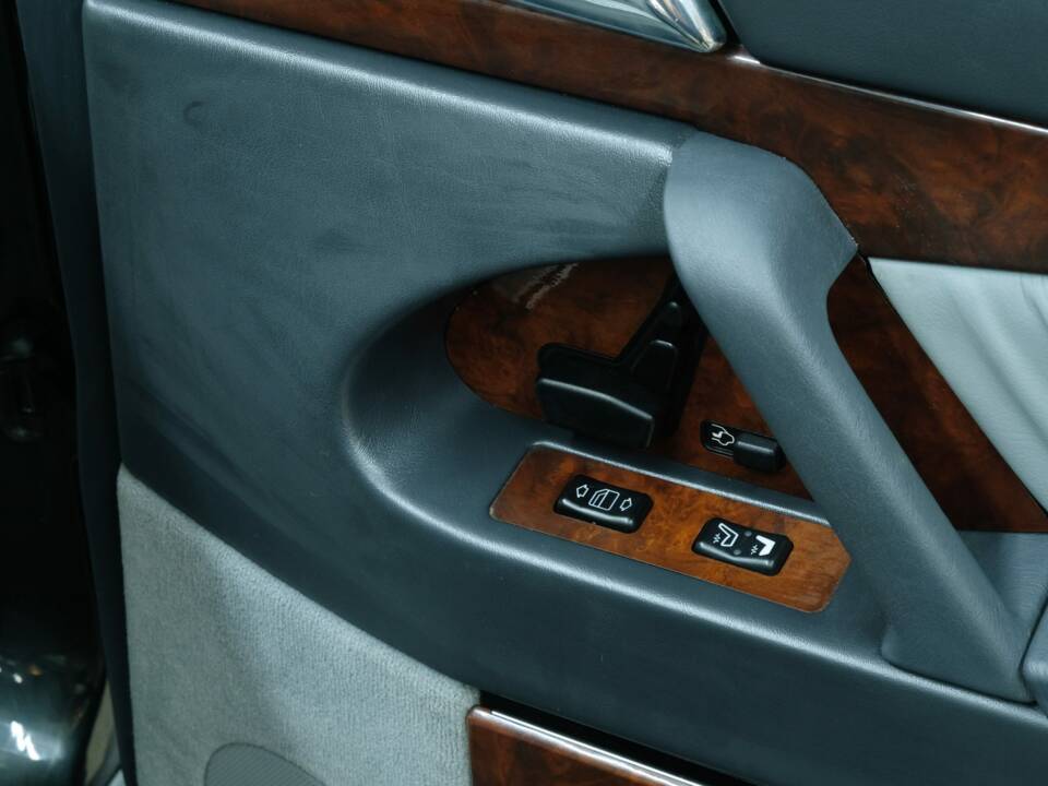 Bild 33/50 von Mercedes-Benz 600 SEL (1992)