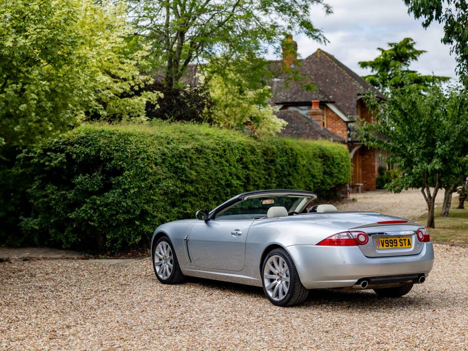 Bild 37/49 von Jaguar XK 4.2 (2006)