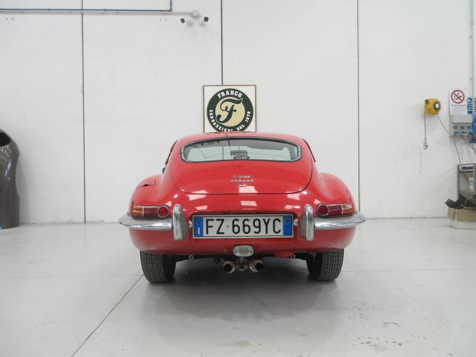 Afbeelding 25/30 van Jaguar Type E 4.2 (1966)