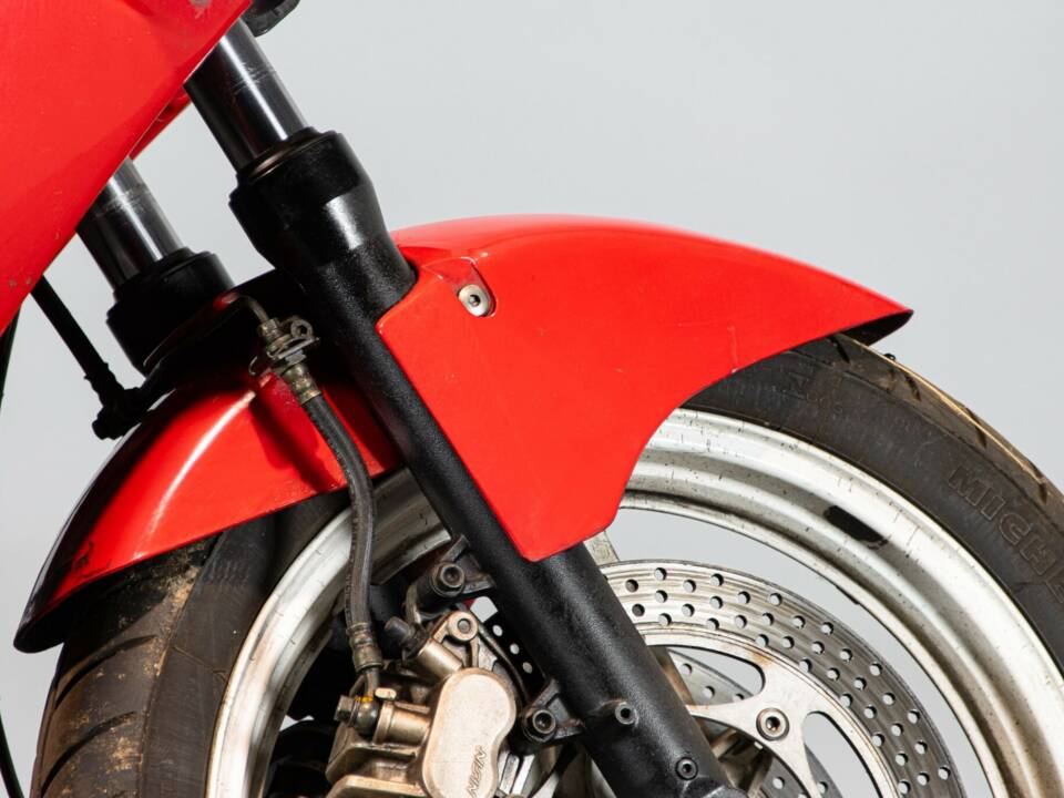 Bild 27/50 von Honda VFR 750R RC 30 (1988)