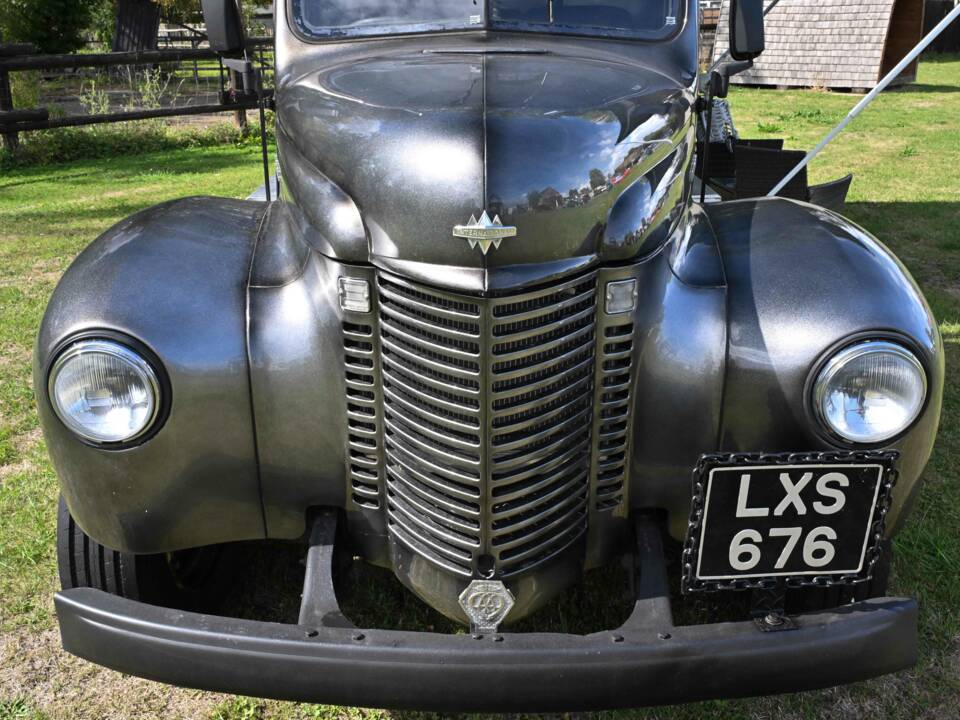 Image 21/50 de International Harvester K6 (1942)