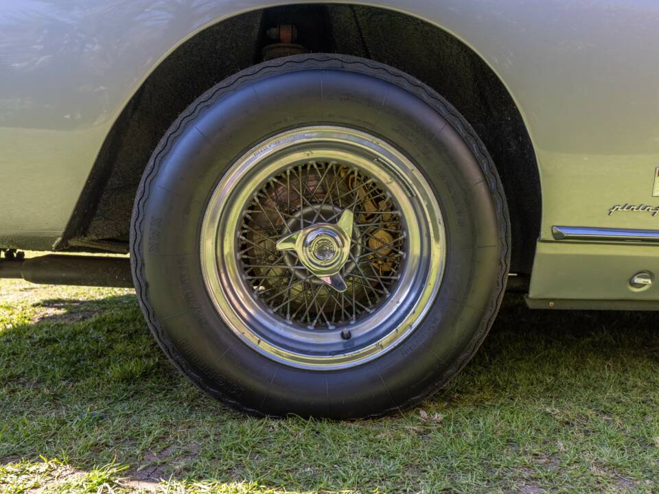 Imagen 23/47 de Ferrari 330 GT 2+2 (1964)