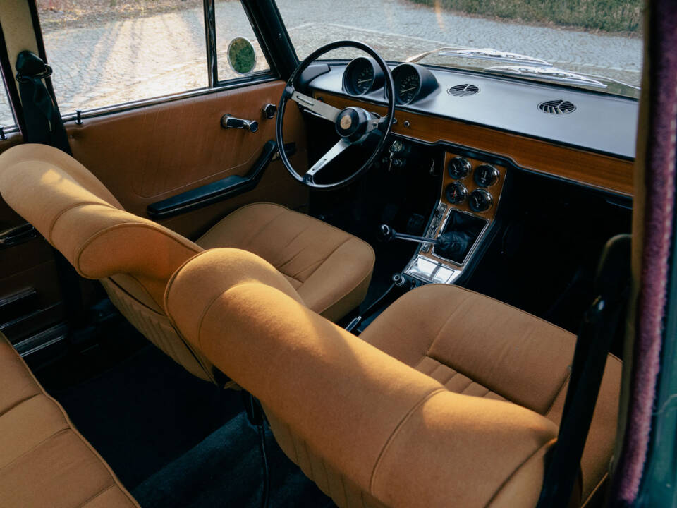 Image 54/78 de Alfa Romeo 1750 Berlina (1970)