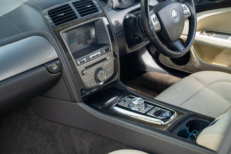 Afbeelding 26/37 van Jaguar XKR (2009)
