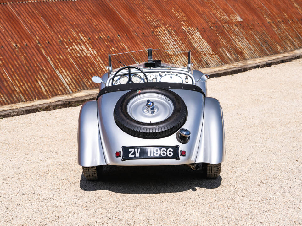 Immagine 6/35 di BMW 328 (1938)