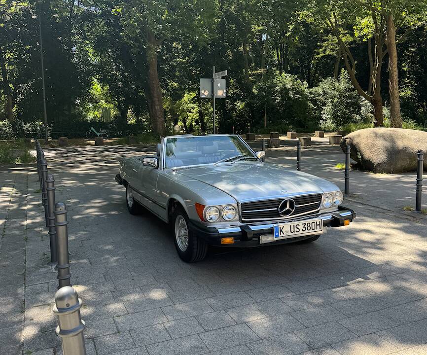 Image 1/28 of Mercedes-Benz 380 SL (1981)