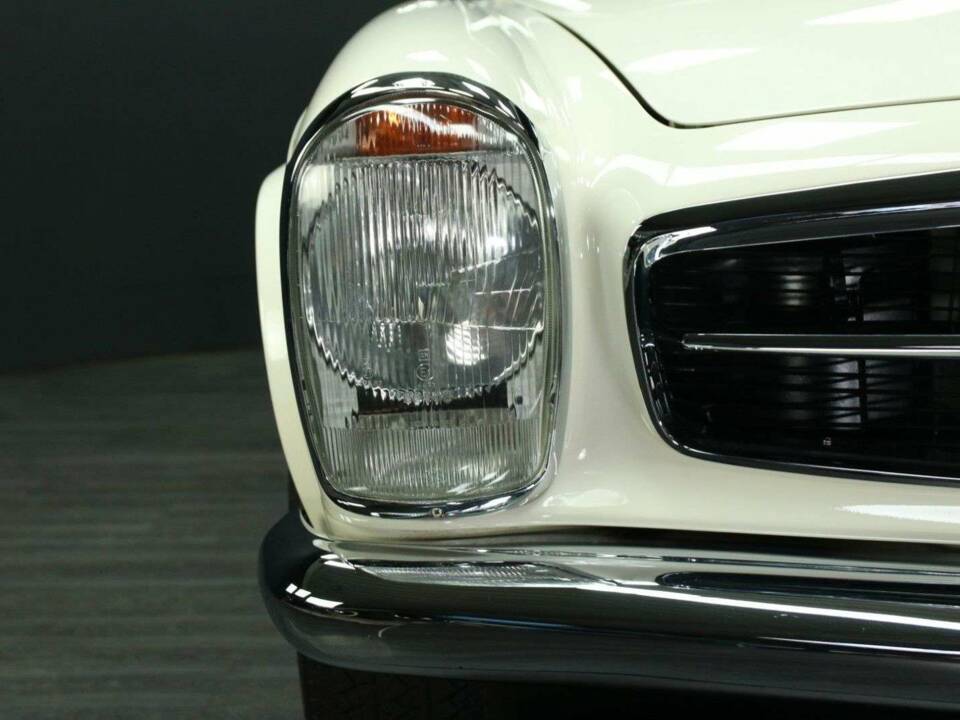 Bild 37/50 von Mercedes-Benz 230 SL (1967)