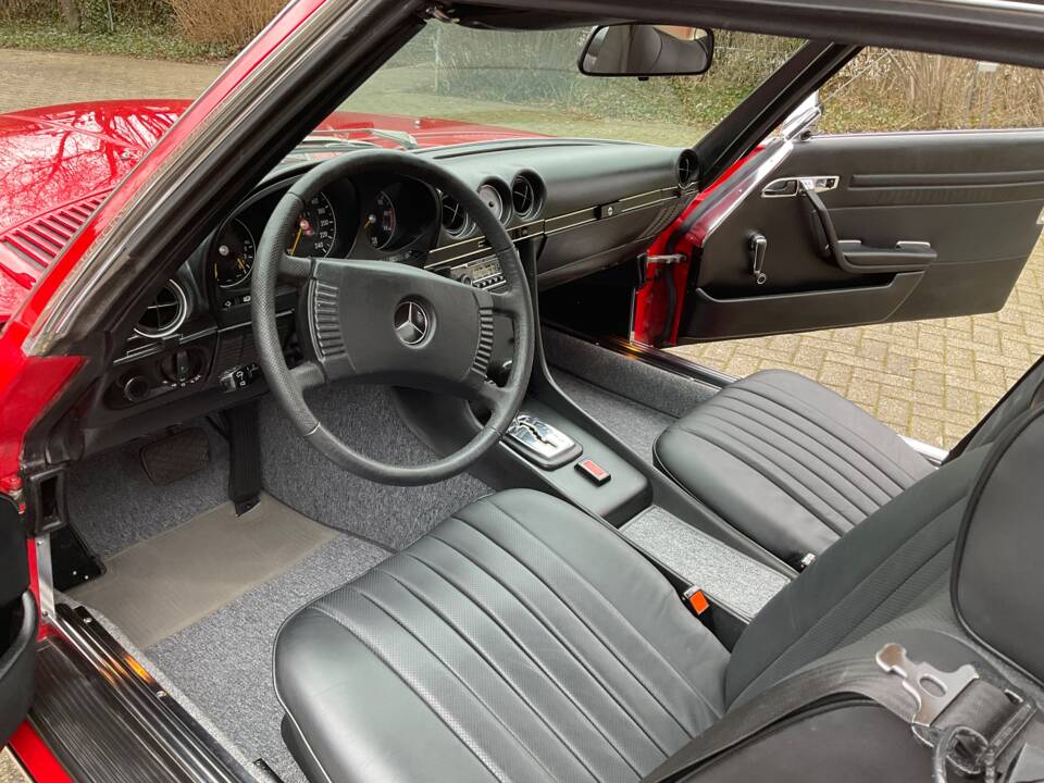 Image 22/44 of Mercedes-Benz 350 SL (1974)