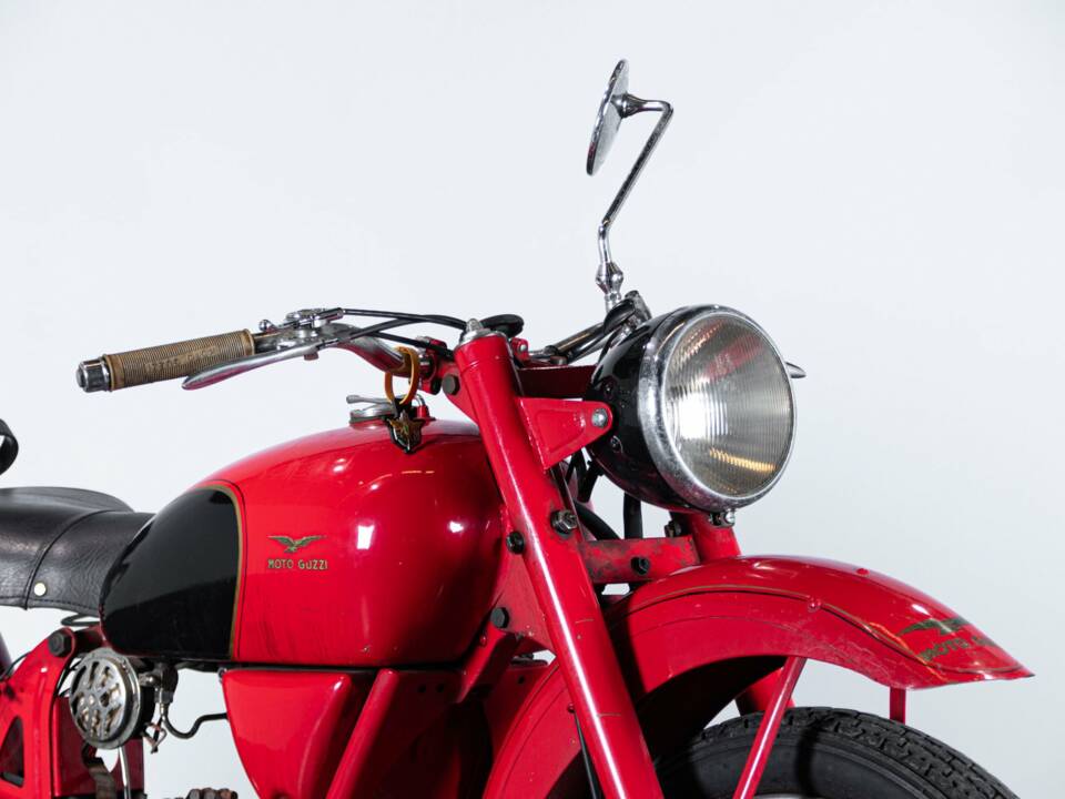 Image 29/50 of Moto Guzzi DUMMY (1955)