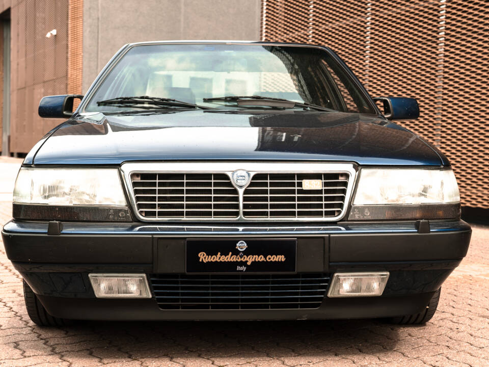 Bild 5/43 von Lancia Thema 8.32 (1987)