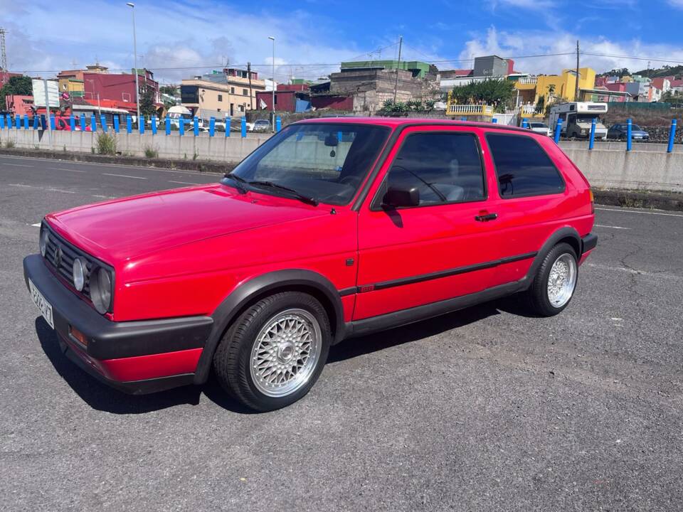Bild 3/8 von Volkswagen Golf II GTi 16V 1.8 (1990)