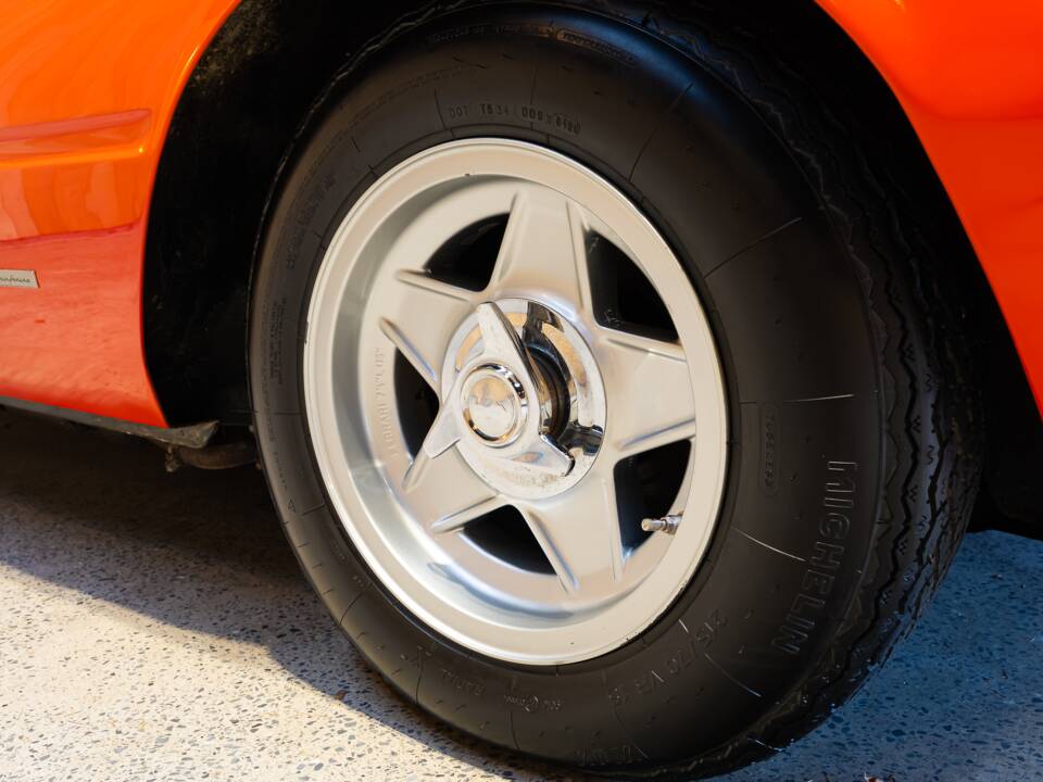 Image 26/74 of Ferrari 365 GTB/4 Daytona (1971)
