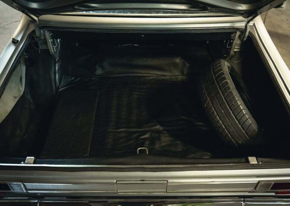 Image 15/15 of Opel Diplomat V8 5,4 (1965)