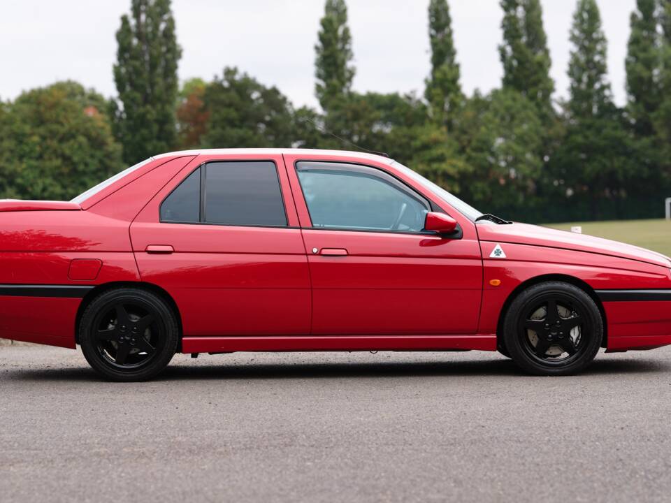 Image 2/50 of Alfa Romeo 155 2.5 TD (1998)