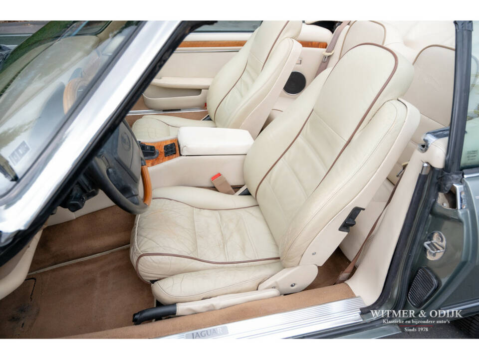 Image 15/35 of Jaguar XJS 4.0 (1995)